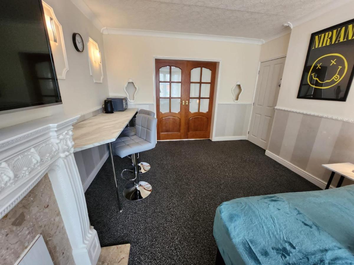Sheldon Shared House Hotel Solihull Kültér fotó