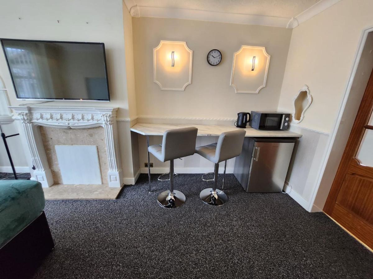 Sheldon Shared House Hotel Solihull Kültér fotó
