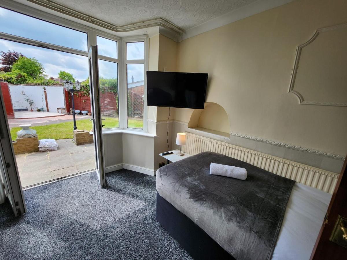 Sheldon Shared House Hotel Solihull Kültér fotó