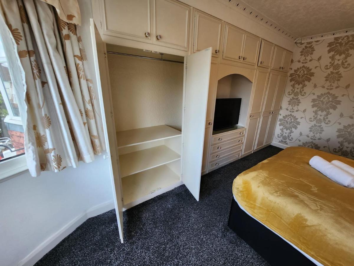 Sheldon Shared House Hotel Solihull Kültér fotó